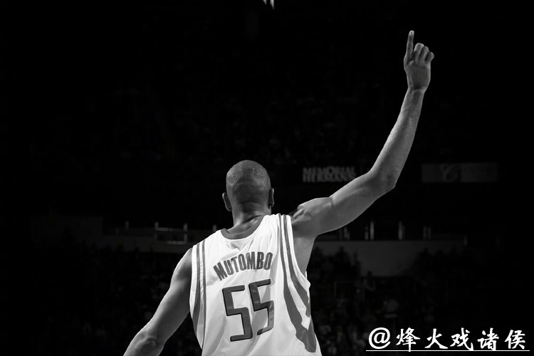 再见穆大叔!穆托姆博因脑癌去世 终年58岁 再见穆大叔!穆托姆博因脑癌去世 终年58岁