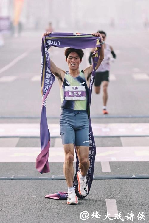 张德顺刷新中国女子10公里路跑最好成绩 张德顺刷新中国女子10公里路跑最好成绩